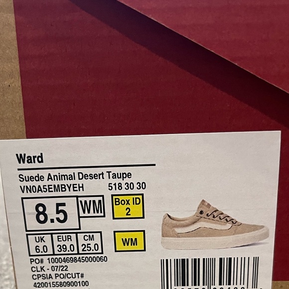 Vans - Picture 3 of 4